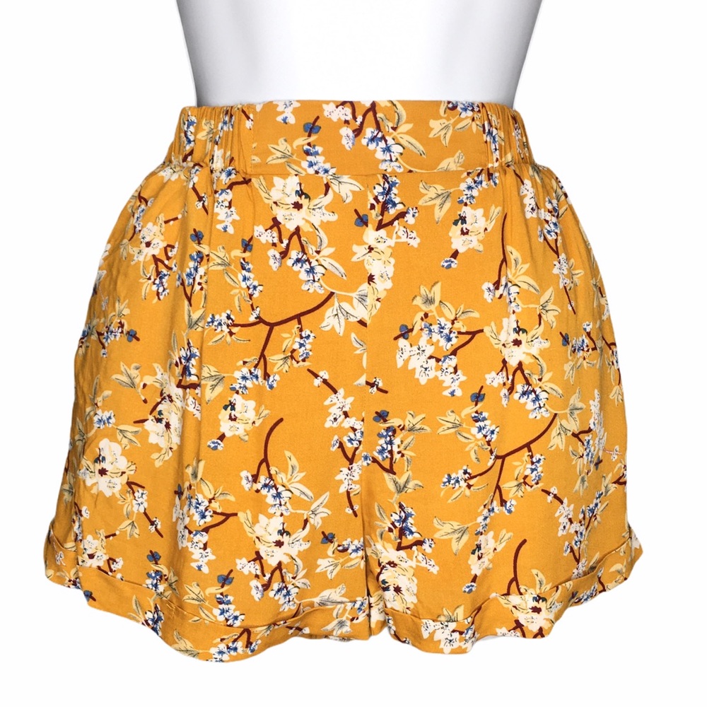 LF One Way High Rise Floral Flowy Shorts